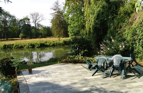 Montigny-sur-Loing House | House with pool & tennis access between forest and river near Fontainebleau