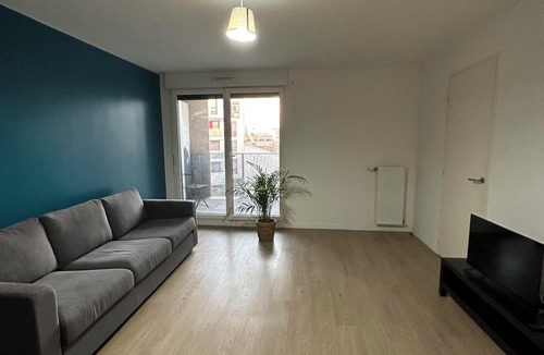 La Courneuve Apartment | Housing La Courneuve-Aubervilliers RERB