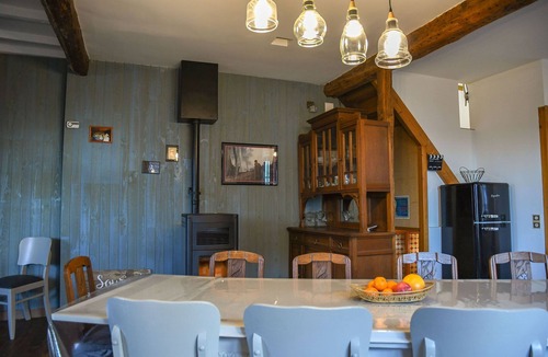 Oeuilly House | https:/my.virtualplanadvantage.com/tour/gite-du-rempartLe gîte du Rempart