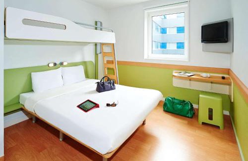 Lisieux Hotel | ibis budget Lisieux