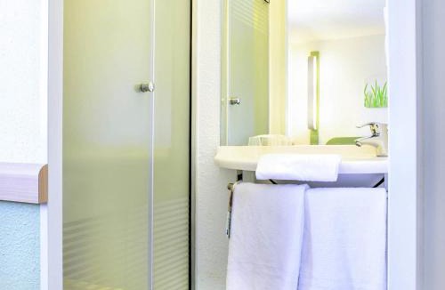 Petite-Foret Hotel | ibis budget Valenciennes Petite-Forêt