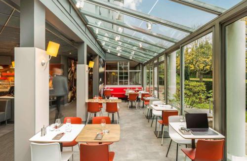 Meudon-la-Foret Hotel | ibis Paris Meudon Velizy