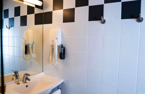 Bourbon-Lancy Hotel | ibis Styles Bourbon Lancy