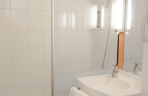Saint-Etienne-du-Rouvray Hotel | Ibis Styles Rouen Parc Expo Zenith