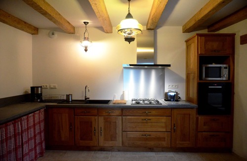 Saint-Pierre-de-Trivisy Cottage | Ideal for children: games, wide-open spaces 500m away, animals to cuddle