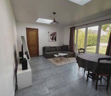 Vaires-sur-Marne Apartment | Individual Guest House - Between Paris and Disneyland