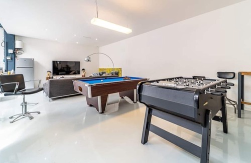 Dunkerque Centre Apartment | Industrial Loft with Patio in the City Center of Dunkirk