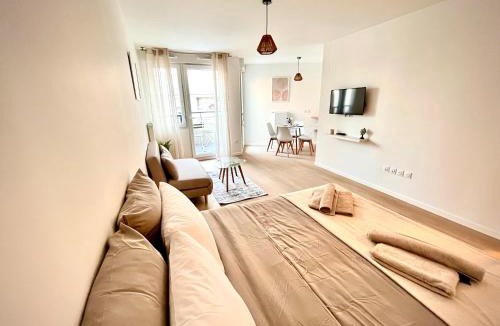 Bezons Apartment | Jerickais - Studio Bezons 3 personnes