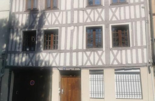 Quartier Saint-Marc - Croix de Pierre - Saint-Nicaise Apartment | Joli Studio ✧ Centre historique