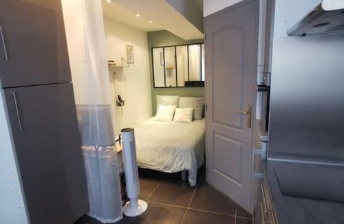 Quartier Saint-Marc - Croix de Pierre - Saint-Nicaise Apartment | Joli Studio ✧ Centre historique