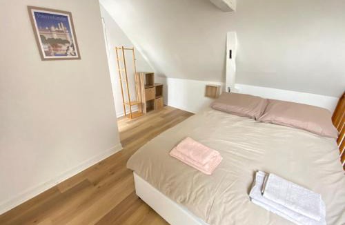 Margny-les-Compiegne House | Jolie maison Margnotine avec cour & parking privés