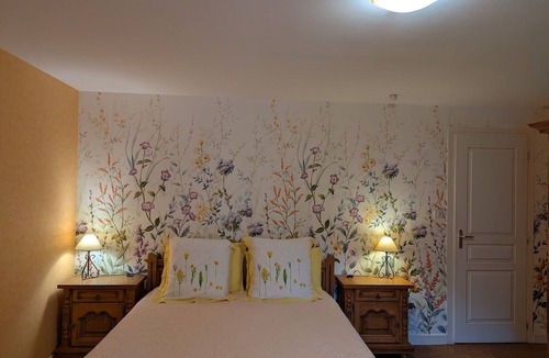 Moyenmoutier Bed & Breakfast | Jonquille Room - 3 Pers, Nature and Comfort