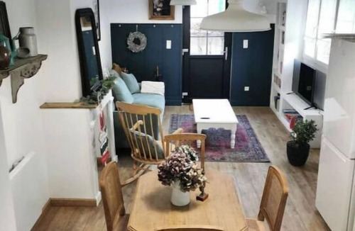 Saint-Laurent-Blangy Apartment | Just outside Arras * Cottage* Garden * Netflix
