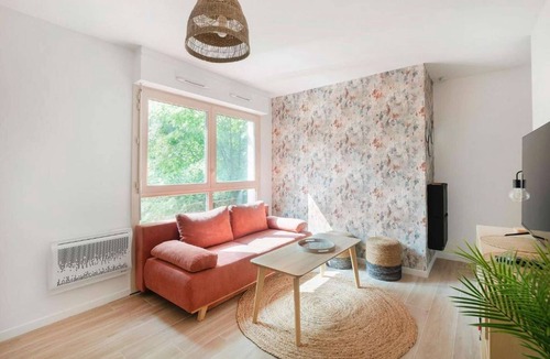 Corbeil-Essonnes Apartment | Kota Kalou Joli Apartment