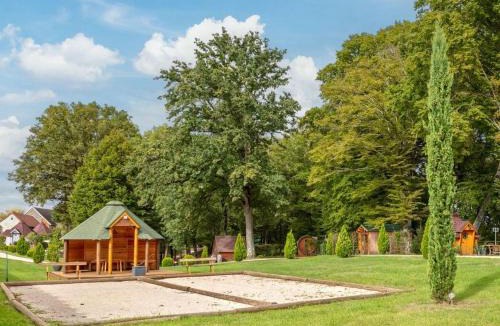 Mantoche House | Kota rouge climatisé, séjour nature pour deux près de la Saône - FR-1-583-394