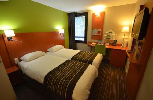 Dijon Hotel | Kyriad Dijon Est Mirande