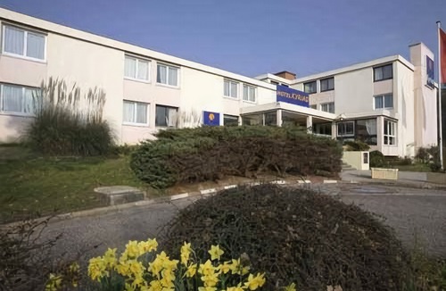 Nemours Hotel | Kyriad Nemours