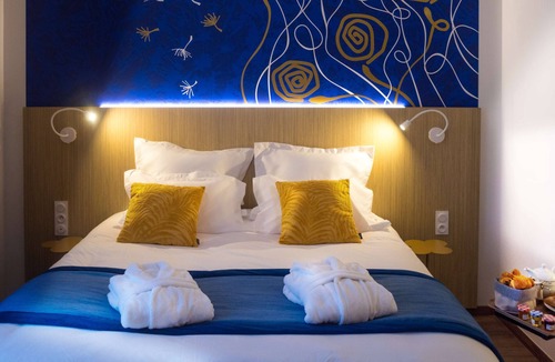 Poulainville Hotel | Kyriad Prestige Amiens Poulainville Hotel and SPA