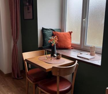 Pontmain Apartment | L'écrin de la villa des roses