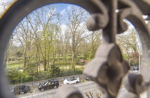 Centre Erlon Apartment | L'Élégance Vue Parc Reims