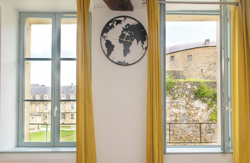 Sedan Apartment | L'élégant des Remparts, Avec vue sur Chateau-fort