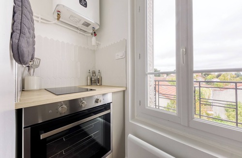 Saint-Cloud Apartment | L'Alma - Fully-equipped apartment - Near Paris, Versailles and La Défense