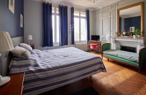 Forges-les-Eaux House | L'Antre de Gadag