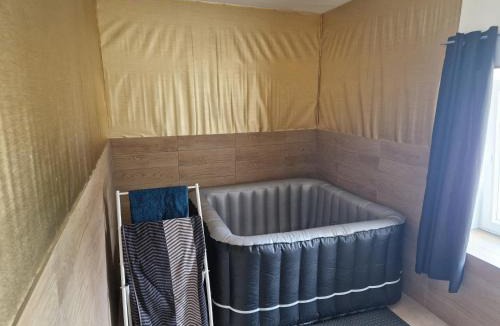 Begnecourt Apartment | L Arc en Ciel Séjour cocooning pour deux avec ambiance Romantique