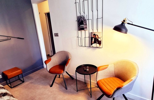Cote Ouest Ormeaux Apartment | L'atelier du Photographe - 5 min Plage/Centre Ville - Design & Confort !