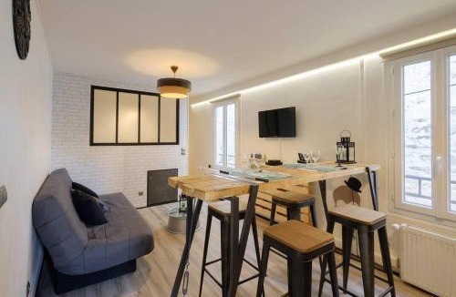 Fontainebleau Apartment | L'atelier - Hyper centre de Fontainebleau - proche INSEAD