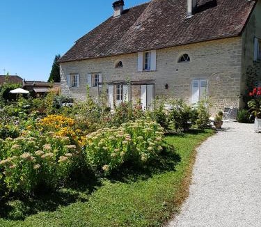 Liesle House | L'Aumônerie
