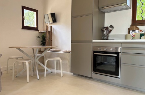 Saint-Martin-d'Ardeche House | L'Escale at the gateway to the Ardèche Gorges!
