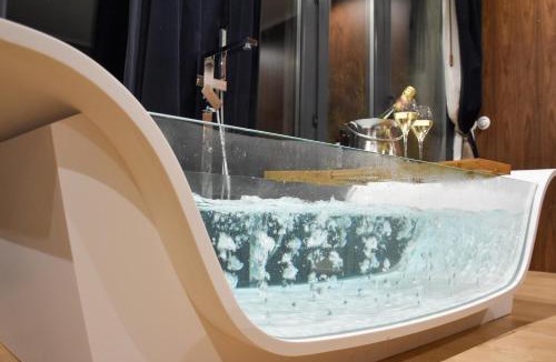 Sandrancourt Boat Rental | L'Escale Royale Saint-Martin-la-Garenne Port Ilon - Seine - Giverny