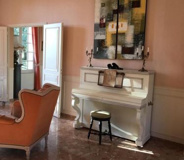 Saint-Martin-des-Champs House | L'Hermitage