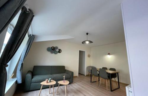 Ardres Apartment | L'olive - cuisine équipée, centre ville, fibre