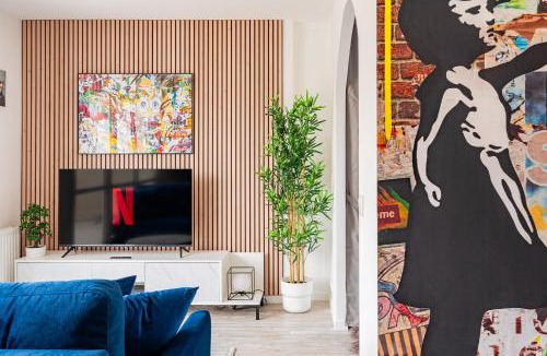 Pyramides Apartment | L Urban Chic - Wifi - Terrasse - Parking - 4p - RER - Paris - A6 - Orly