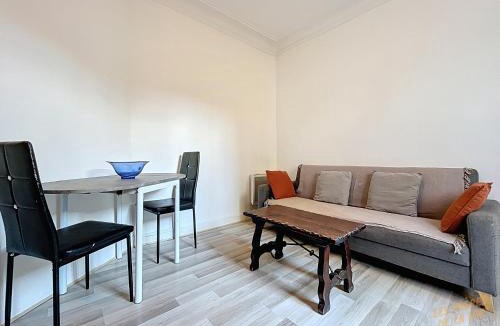 14th Arrondissement Apartment | La Boulangerie Parisienne - Central Rive Gauche