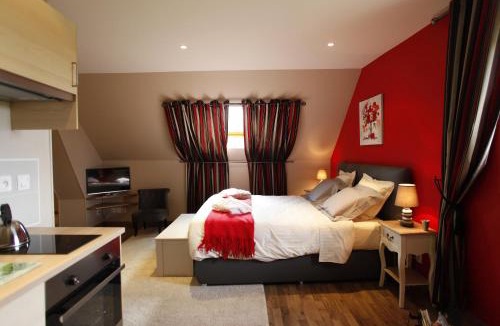 Houplines Bed & Breakfast | La Cense - Ferme des Tilleuls