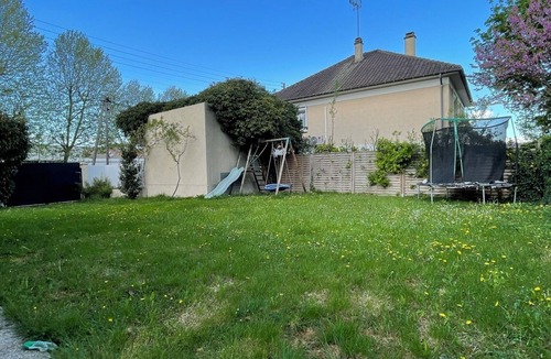 Tremblay-en-France House | La Chaleureuse - Proche Cdg, Parc des Expositions, Disney, Astérix, Paris