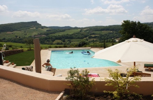Vergisson House | La Croix - Farmhouse on a Vineyard in a unique courtyard development