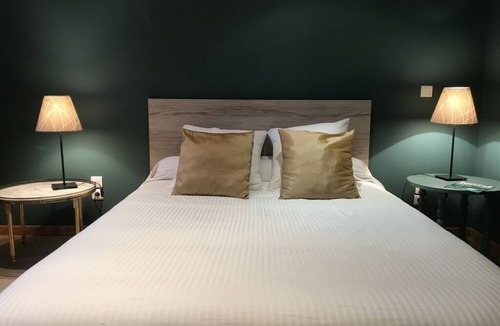 Sainghin-en-Weppes Bed & Breakfast | La Ferme Des Buis