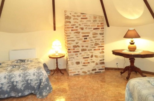 Saint-Etienne-sous-Bailleul Villa | La Tour-Villa-Family-Ensuite with Bath-Courtyard view