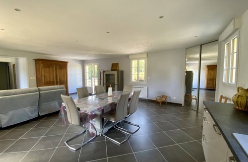 Moyenneville House | La Grange, Ancienne Ferme Rénovée Pour 8 Personnes