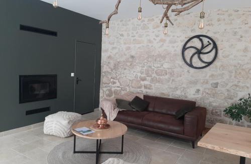 Vauxaillon House | La Grange des Richebourgs