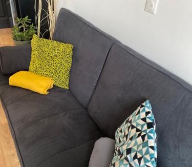 Coutiches Apartment | La Grange Eiffel appartement cosy avec parking ferme et terrasse Wood