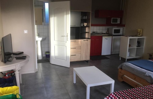 Butot-Venesville House | La longere et ses studios 15 personnes