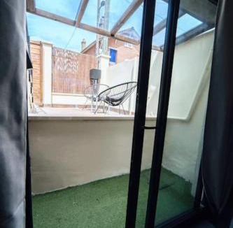 17th Arrondissement Batignolles-Monceau Apartment | La Luna - Élégante Maison de Standing avec extérieur - 25 min de Paris