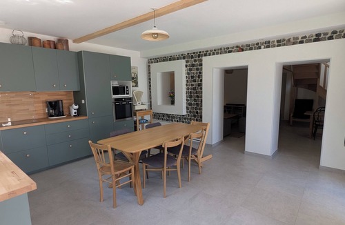 La Poterie-Cap-d'Antifer House | La Maison d'Anita at Le Tilleul, 4 km from Etretat, ideal for families or friends.