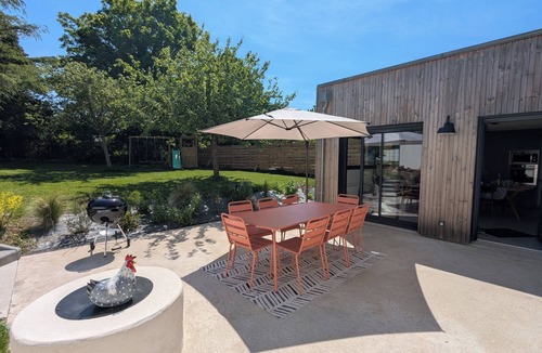 La Poterie-Cap-d'Antifer House | La Maison d'Anita at Le Tilleul, 4 km from Etretat, ideal for families or friends.