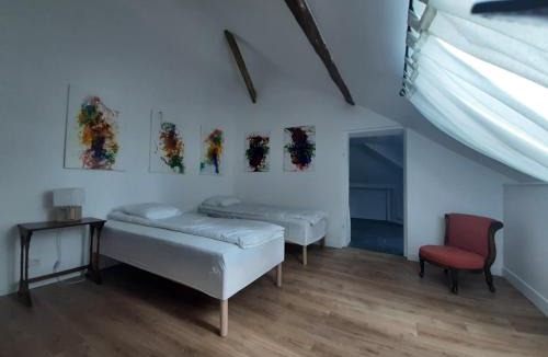 Trie-Chateau House | La Maison de Colette